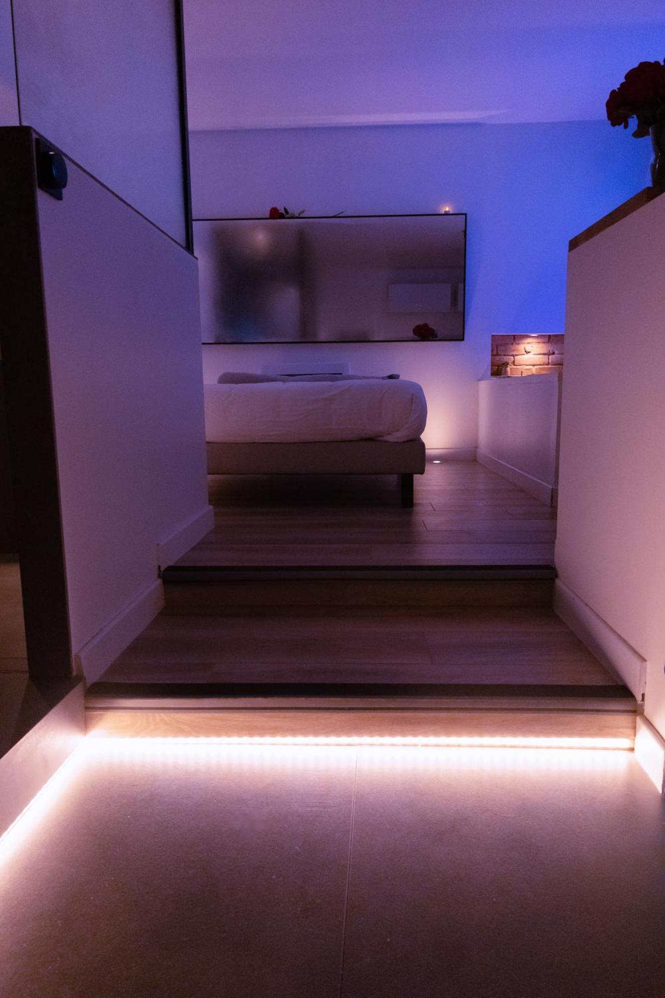 O Romeo - Suite Privee Fougeres Exterior foto